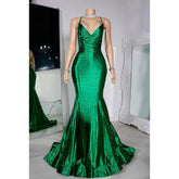 Vestido de fiesta sexy y atractivo de corte trompeta/sirena con tirantes cruzados, volantes y escote en V