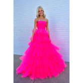 Robe de bal longue en tulle rose vif sans bretelles