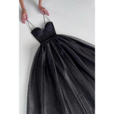 Robe de soirée longue à bretelles spaghetti et perles