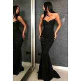 Robe de soirée longue sirène à bretelles spaghetti et paillettes