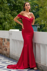 Robe de bal à épaules dénudées