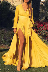 Vestidos de noche formales de celebridades con escote en V y abertura lateral.