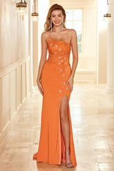 Vestido largo de fiesta naranja estilo tubo con escote halter y abertura frontal