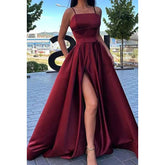 Robe de soirée longue en satin à bretelles spaghetti et fente