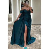 Vestido de noche largo tipo barco con hombros descubiertos, fruncido y cuentas de satén