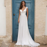 Robe de mariée blanche/ivoire style bohème, grande taille, manches courtes, col en V, dentelle, coupe trapèze, mousseline de soie