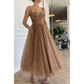 Robe de bal en tulle à bretelles spaghetti et poches