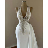 Robe de soirée longue à col en V, chic et moderne, ornée de perles