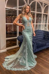 Elegantes vestidos de fiesta de sirena con escote corazón, espalda descubierta y cola de tul