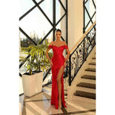 Robe de soirée longue plissée à épaules dénudées et fente