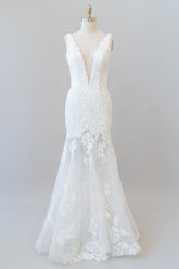 Vestidos de novia elegantes de sirena con apliques de tul y escote en V profundo