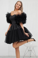 Vestidos cortos de diseñador negros de tul con lentejuelas y hombros descubiertos para fiestas de bienvenida