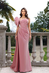 Robe de bal élégante longue en satin rose poudré, asymétrique, sans manches, longueur au sol
