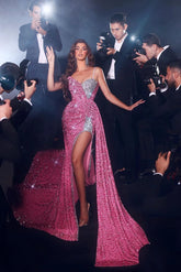 Elegantes vestidos largos de sirena con tirantes finos, lentejuelas y abertura para baile de graduación.