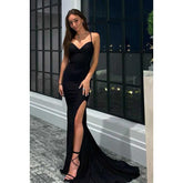 Robe de soirée longue froncée à bretelles spaghetti et col en V avec fente