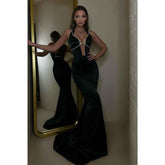 Robe de soirée longue noire sexy à col en V profond et perles style sirène