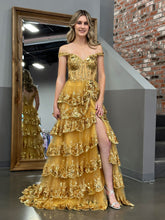 Robe de bal bustier à épaules dénudées et volants en dentelle