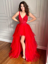 Robe de bal rouge en tulle et dentelle, coupe trapèze asymétrique, col en V, robe de soirée formelle