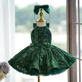 Vestido de terciopelo verde hasta la rodilla para bebé niña, ideal para cumpleaños o fiestas.