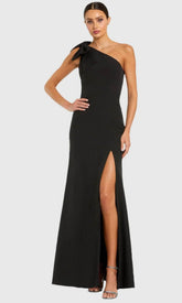 Vestido de graduación asimétrico con detalle de lazo