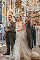 Vestidos de novia modernos largos de sirena sin mangas con apliques y encaje