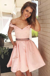 Vestido corto rosa de fiesta con hombros descubiertos y bolsillos PD125