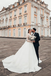 Vestidos de novia largos blancos estilo princesa, corte en A, con mangas largas