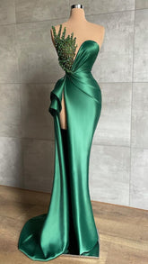 Robe de soirée longue vert émeraude à décolleté plongeant en V et perles, fendue jusqu'à la cuisse (Y596)