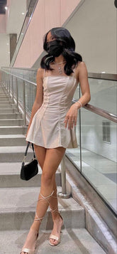 Vestido corto de fiesta estilo A con tirantes finos, ideal para ocasiones especiales (modelo Y630)