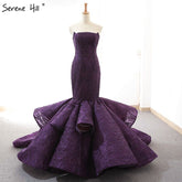 Vestido de novia de sirena con lentejuelas y hombros descubiertos