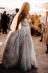 Vestido de novia romántico estilo bohemio con encaje 3D WD497