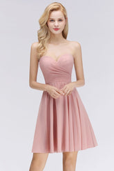 Vestido corto rosa con escote corazón, sencillo, para dama de honor, sin mangas, para fiesta de bienvenida.