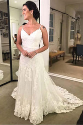 Vestidos de novia playeros de encaje sin espalda con tirantes finos y estampado, con fajín WD428