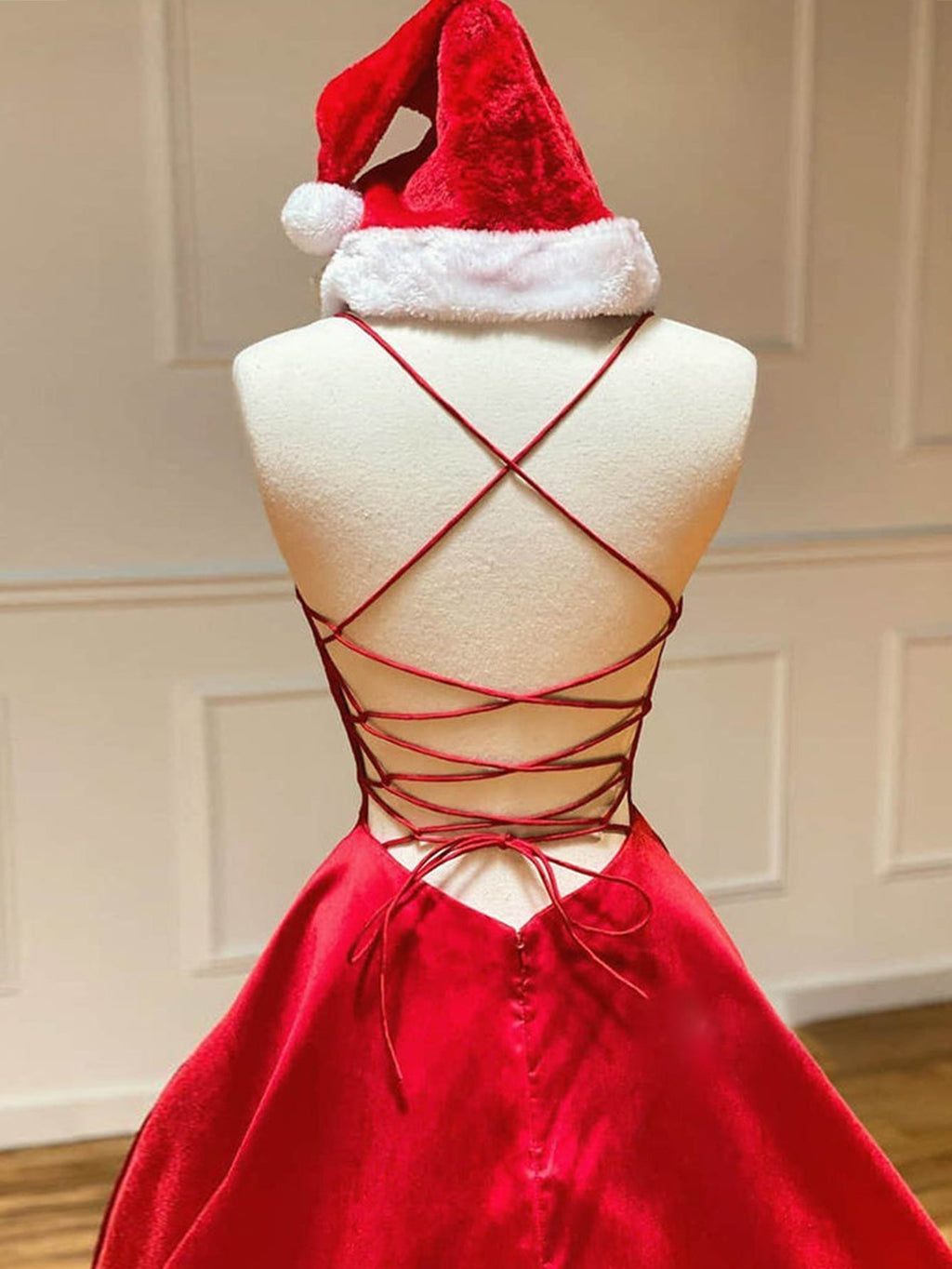 Robe de bal longue en satin, coupe trapèze, col V
