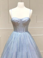 Vestido de graduación de tul brillante corte A con bolsillos