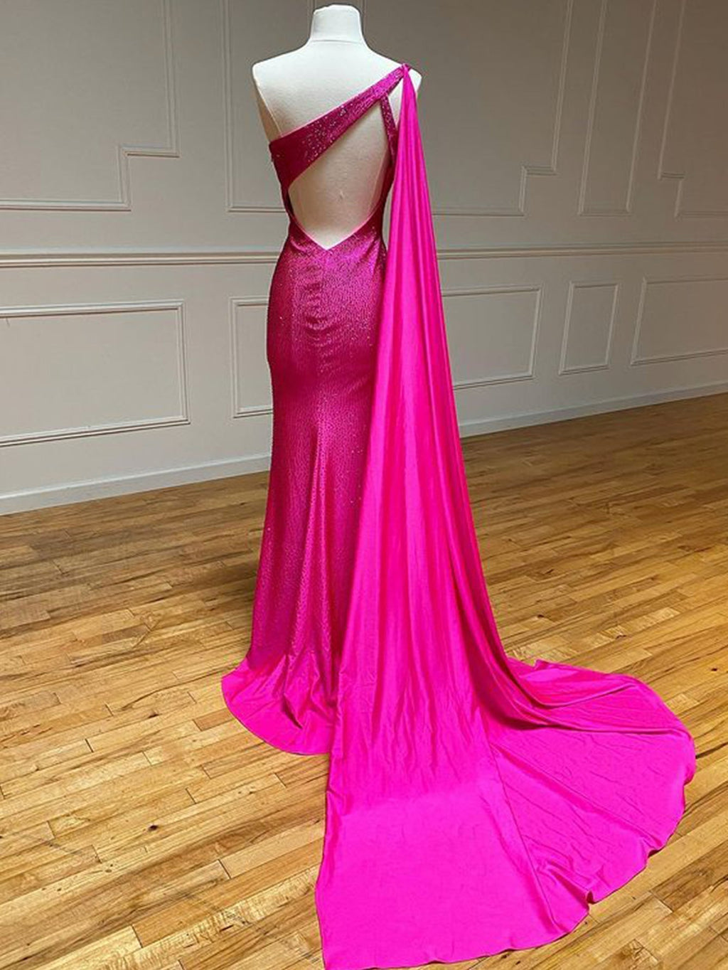 Robe de bal longue rose sirène à paillettes asymétrique