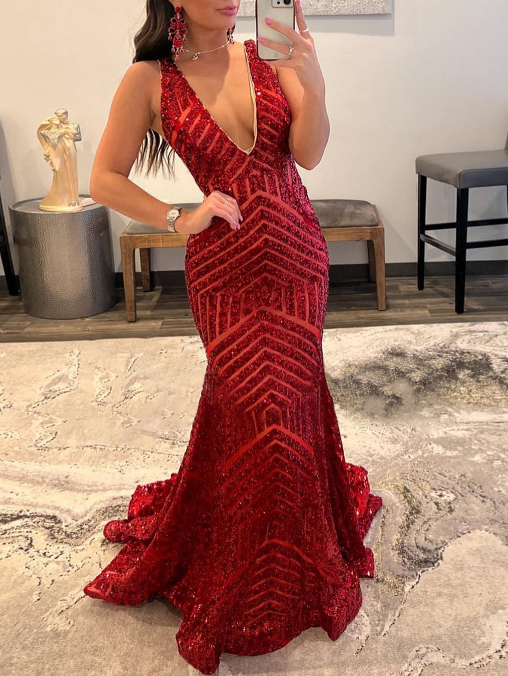 Nina | Robe de bal longue sirène rose à sequins et décolleté plongeant en V | Robe de bal longue à sequins et col V profond Nina