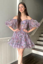 Vestido estampado de corte asimétrico para baile de bienvenida