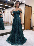 Vestido largo de fiesta verde oscuro con hombros descubiertos estilo sirena y lentejuelas