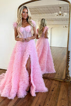 Vestido largo de fiesta de tul con escote corazón y corte en A, con abertura.