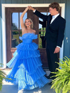 Robe de bal bustier trapèze en tulle froissé à volants