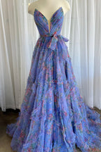Vestido de fiesta de tul estampado floral con escote corazón y corte en A con abertura