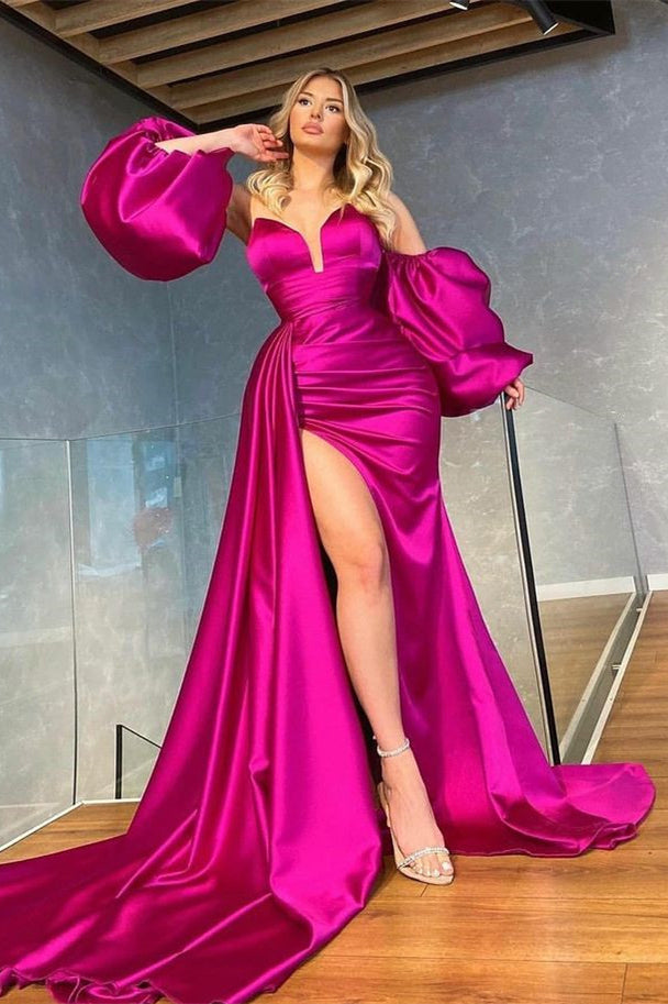Vestido de fiesta largo de sirena con escote corazón, corte sirena, abertura frontal, de satén y mangas desmontables.