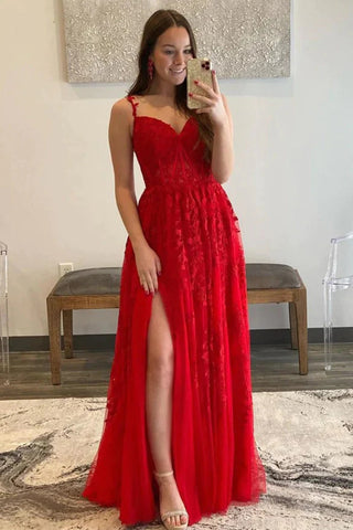 Vestido de graduación con hombros descubiertos y apliques