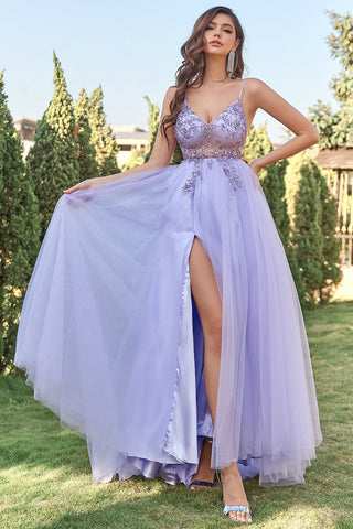 Robe de bal trapèze en tulle lavande ornée de perles