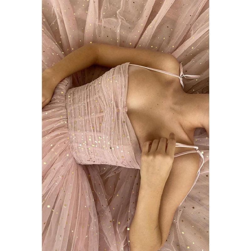 Robe de soirée rose à bretelles spaghetti et paillettes avec poches 
