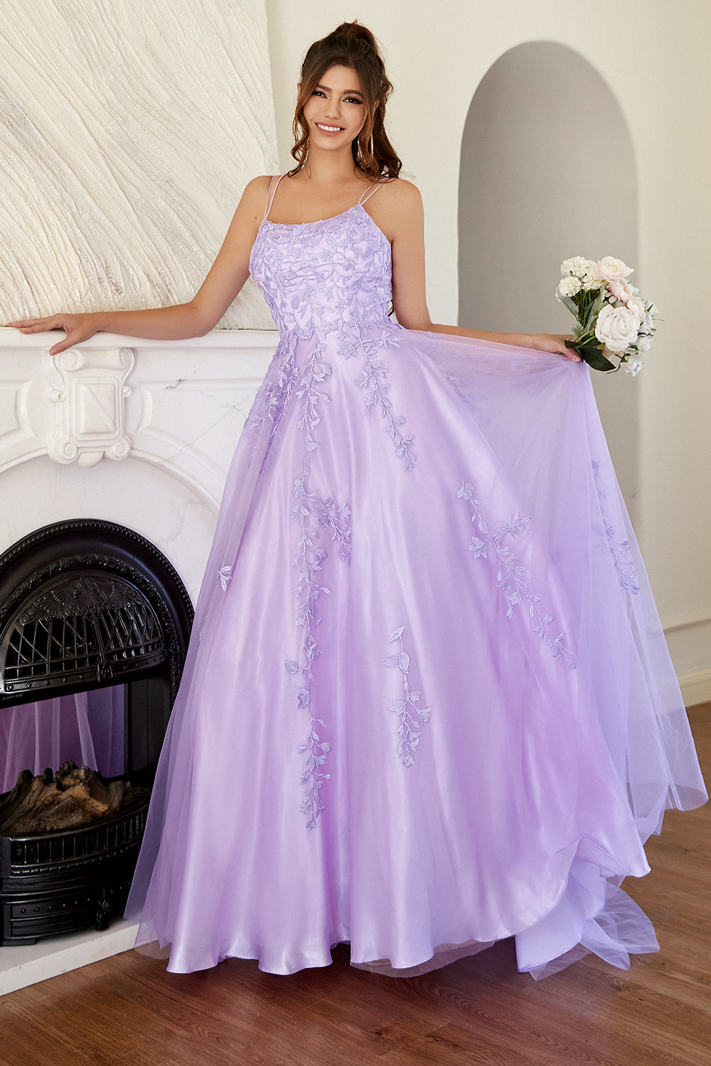 Robe de bal élégante lavande coupe trapèze
