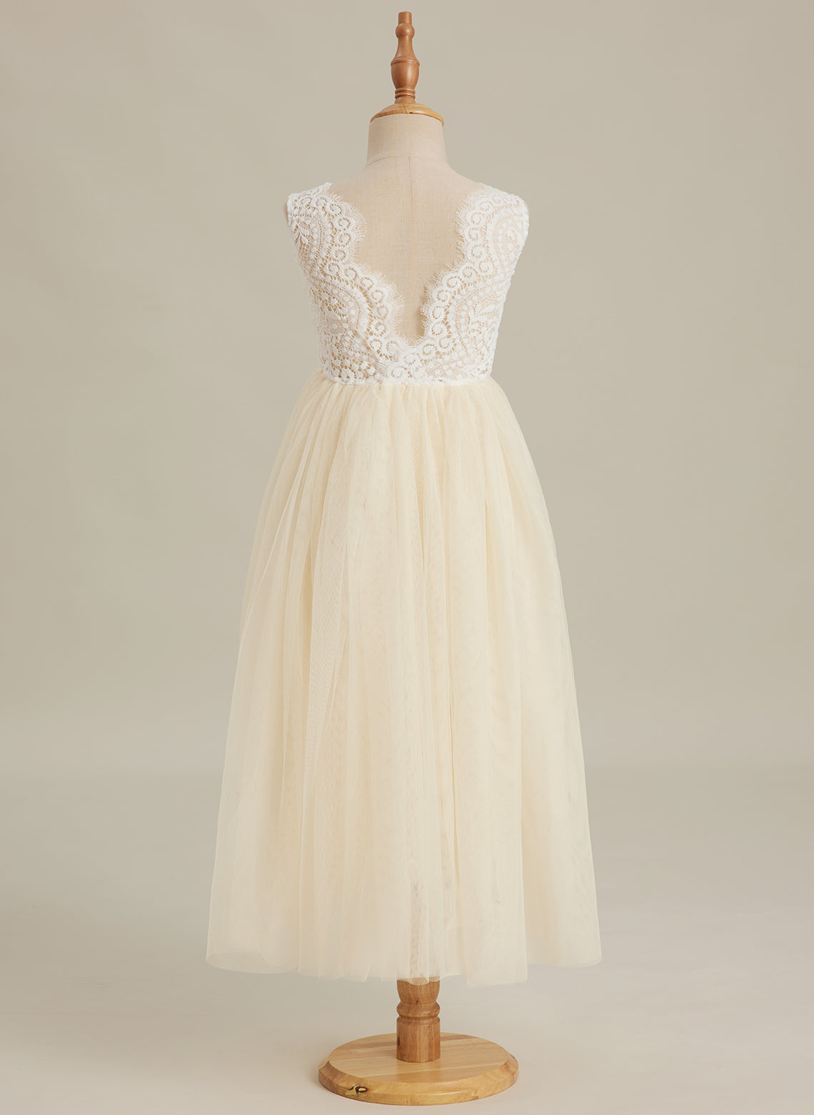 Vestido de niña de las flores de tul y encaje encantado 