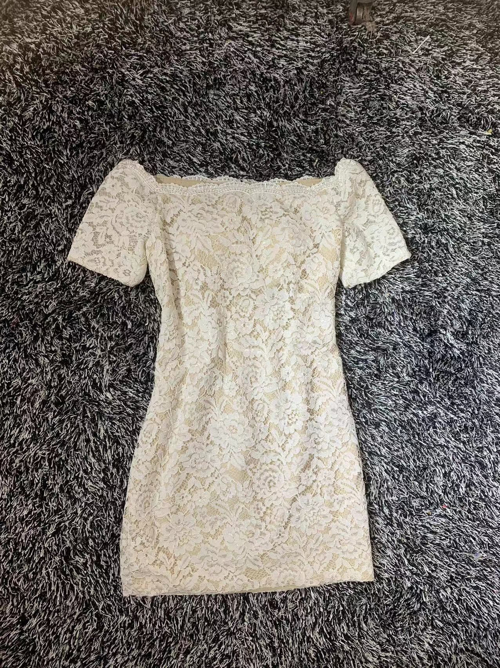 Robe de bal en dentelle à épaules dénudées, robe de bal charmante S3269