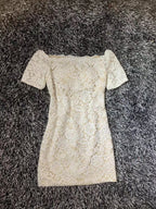 Robe de bal en dentelle à épaules dénudées, robe de bal charmante S3269